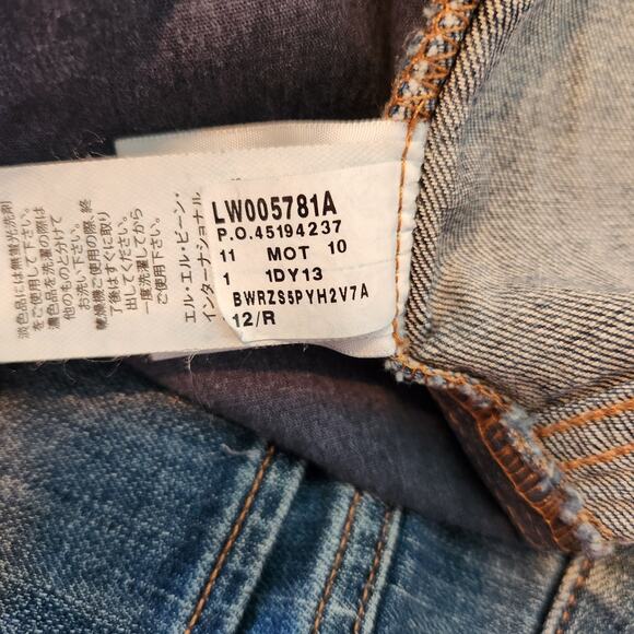 L.L. Bean Favorite Fit Jeans Women’s Size 12 Regular Blue Denim Stretch - Picture 8 of 8